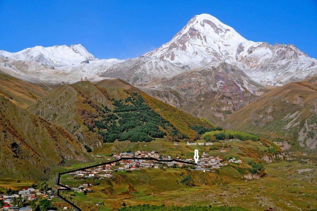 Гостевой дом Мариами Казбеги Экстерьер фото
